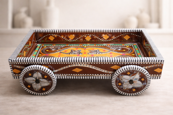 Chamakpatti Tray with Moving Wheels