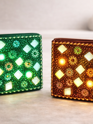 Lippan Art key chains